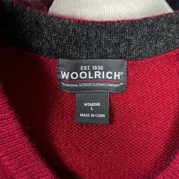 Woolrich Womens V Neck Embroidered  Red Gray Pullover Sweater Size Large - READ - Picture 6 of 8
